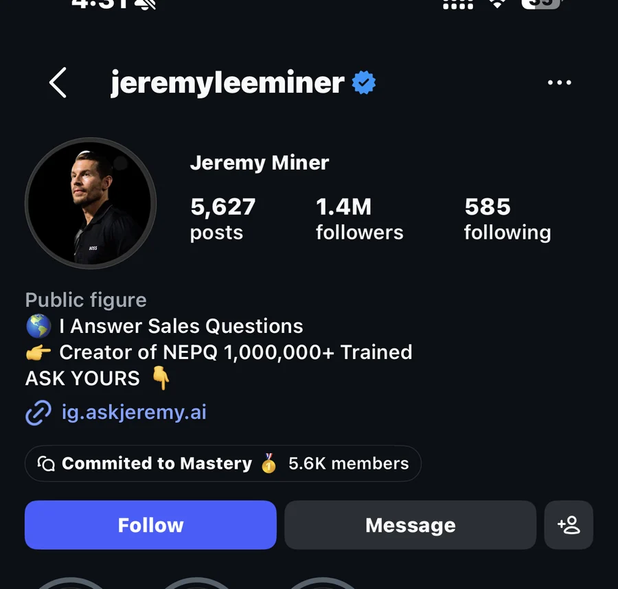 A public Instagram profile with 1.4 million followers offering a sales training method.
